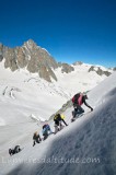 Alpinistes a l'aiguille de toule, Massif du Mont-Blanc, Haute-savoie, France