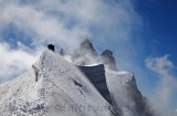 Cordee sur l'arete de l'aiguille du midi, Massif du Mont-Blanc, Haute-savoie, France