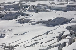 Cordee dans la traversee de la Vallee Blanche, glacier du GÃ©ant, Chamonix