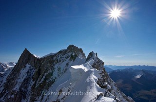 Sur la fameuse arete de rochefort, Massif du Mont-Blanc, Haute-savoie, France