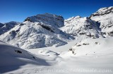 Descente a ski sur le lac d'Emosson, Massif du Mont-Blanc, Haute-savoie, France